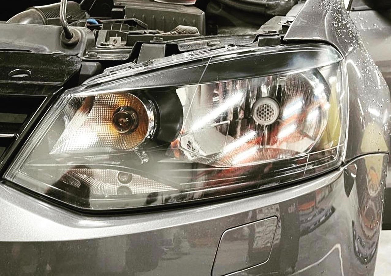 Autoruit krassen Assen